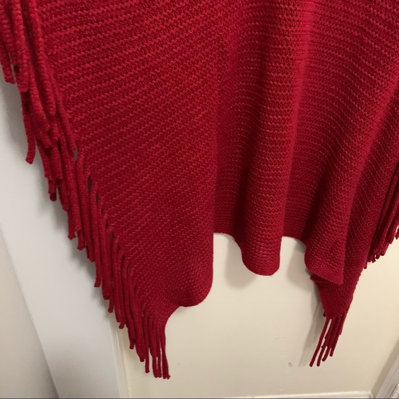 Coco & Carmen Fringe  Red Knit Warm Poncho Size OS - Picture 8 of 10
